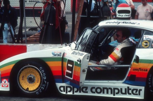 apple icar porsche