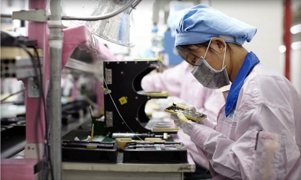 Διέρρευσε η Apple κατά λάθος ένα πολύχρωμο iPhone 5S στην ιστοσελίδα της; 1 iPhone-5S-yellow-Apple