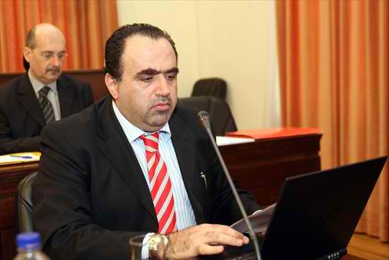 Aνήλικες μαθήτριες απειλούσαν με επίθεση σε Γυμνάσιο 1 Aνήλικες μαθήτριες απειλούσαν με επίθεση σε Γυμνάσιο - Εντοπίστηκαν οι μαθήτριες