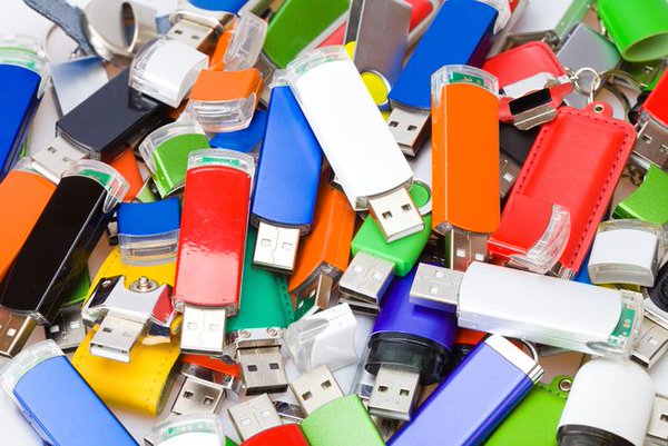 Donate your old USB stick and help North Korea! 1 USB