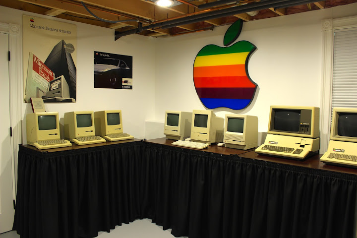 Teenager creates his own Apple 1 museum cyqscmhvo6nvv7z4sqy4-Apple
