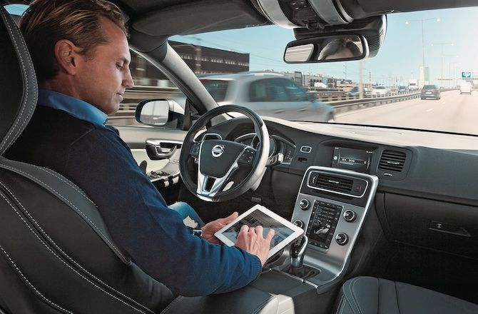 Volvo will keep conventional cars except for autonomous 1 driverless-cars-Volvo-compressor