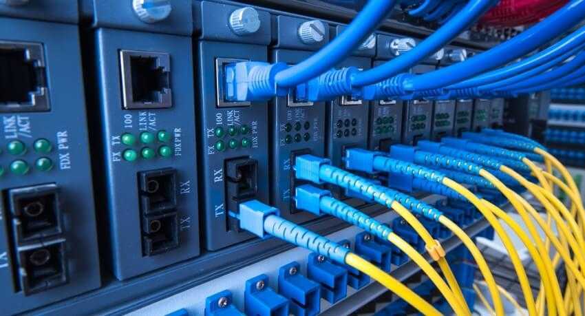 Data centers: Χρήση της θερμότητας των servers για θέρμανση! 1 servers