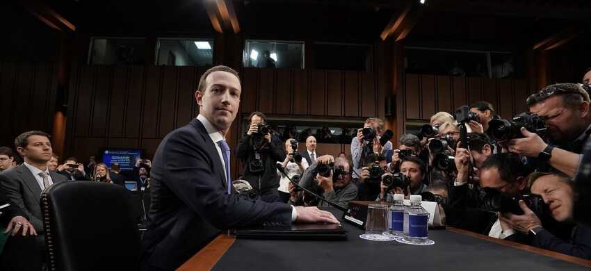 Facebook one connection grabs data from 300,000 users 1 Facebook